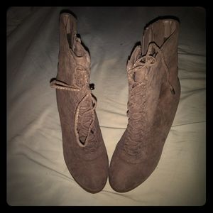 Brown sued ankle boots size 6.5